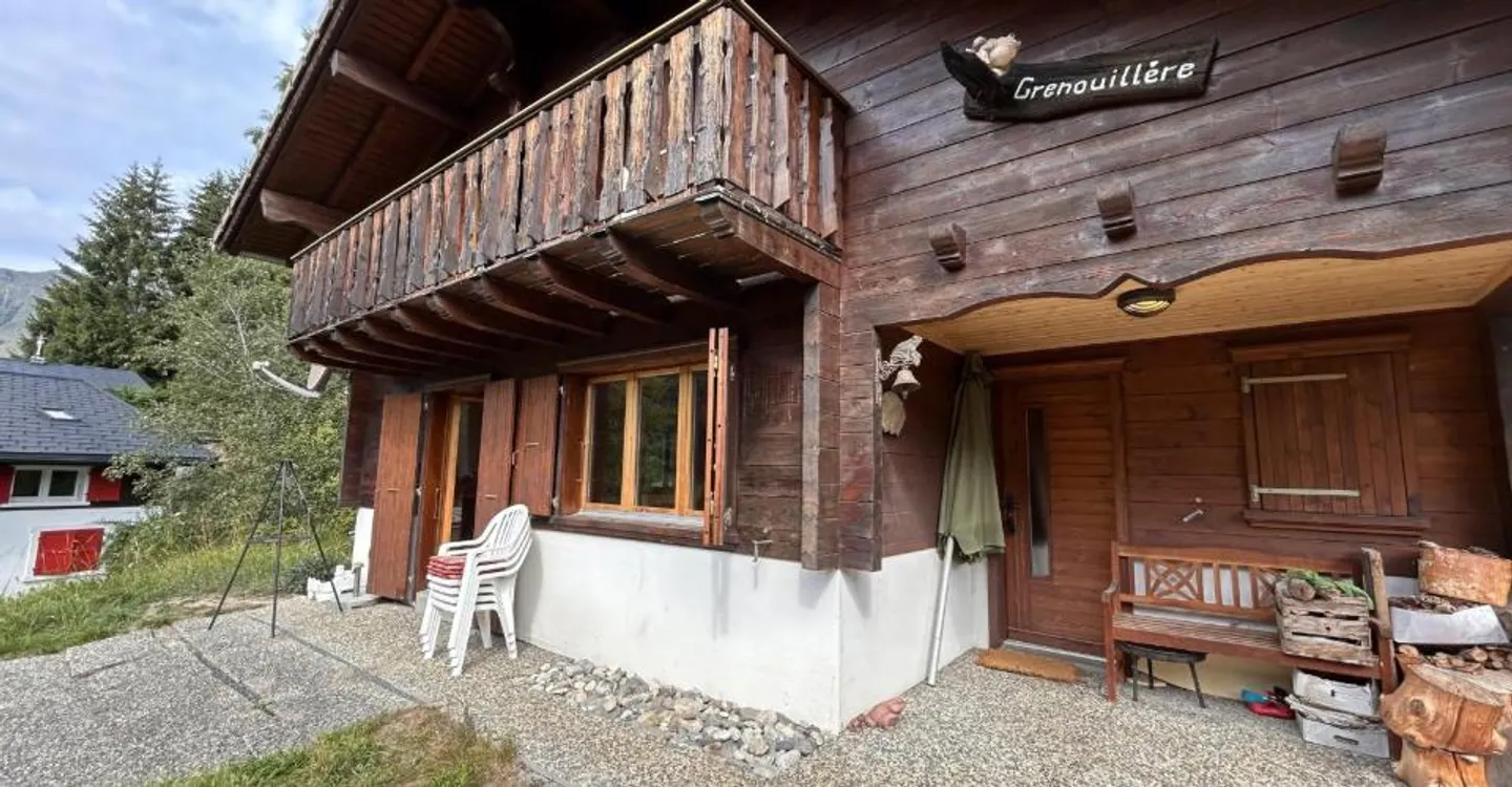Chalet Charmant avec Terrasse - Photo 1 sur 10