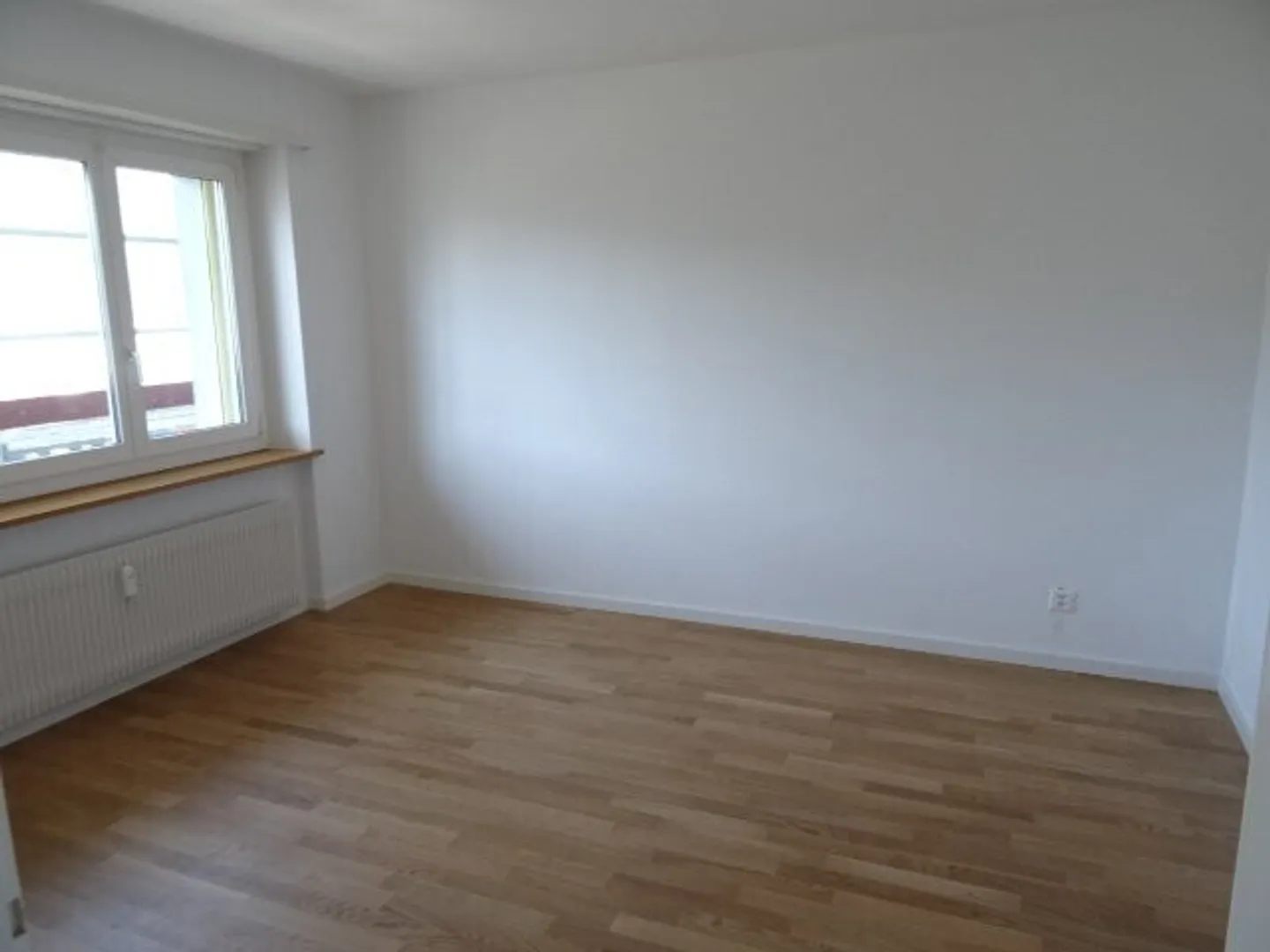Cozy 2-room apartment on the 5th floor - Photo 8 of 9
