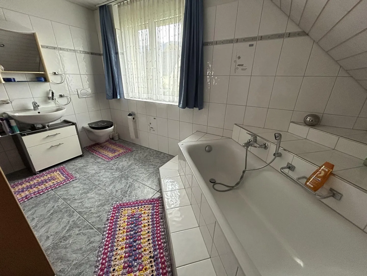 Spacious Single-Family Home with Garden in a Quiet Location - Photo 7 of 13