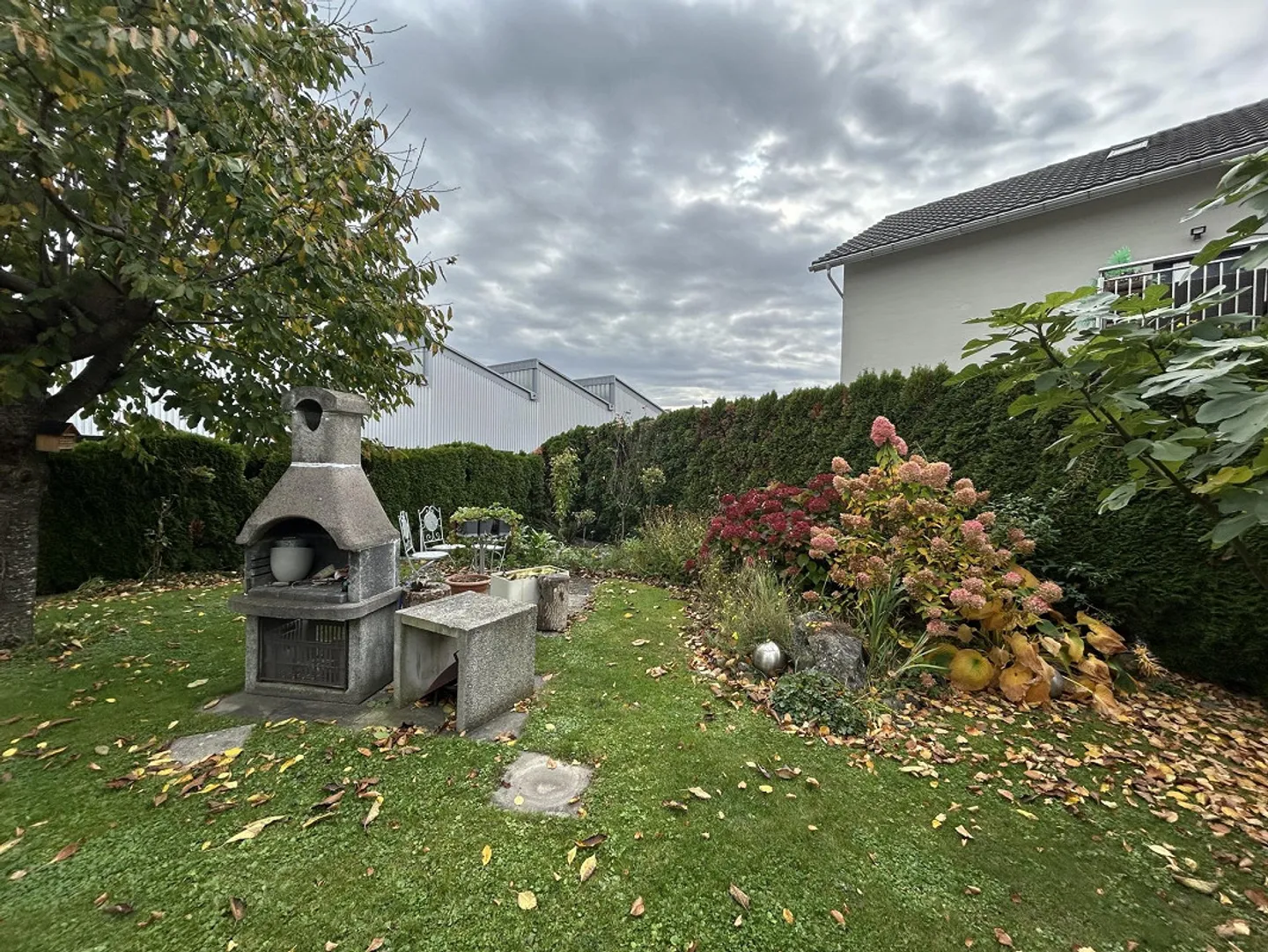 Spacious Single-Family Home with Garden in a Quiet Location - Photo 12 of 13