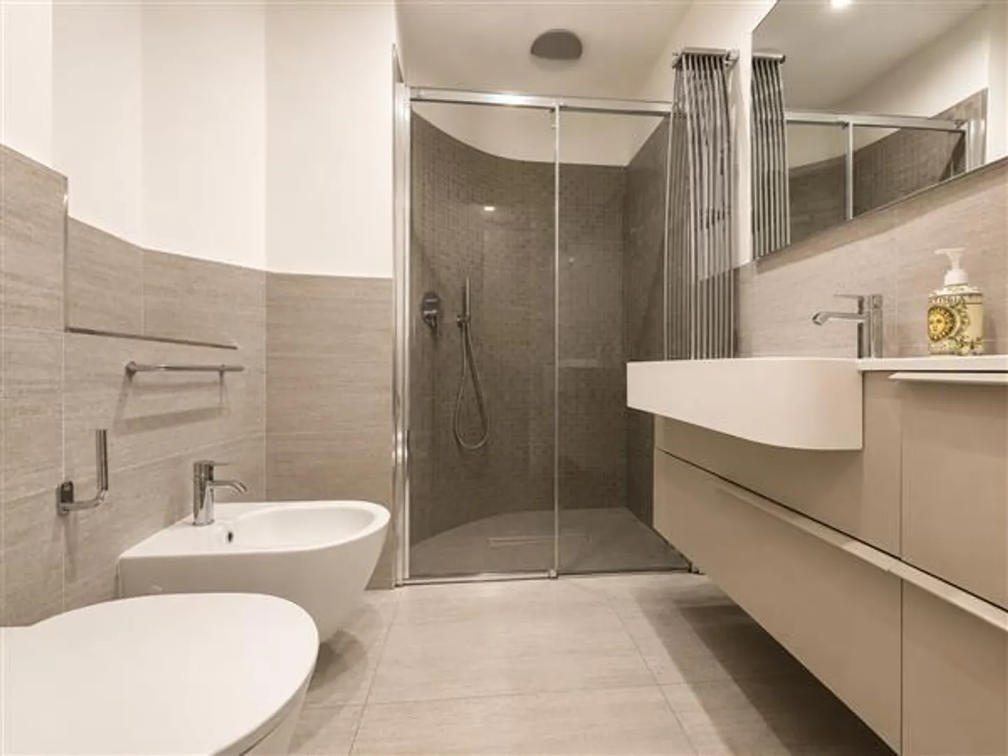 Lugano : Appartement 5.5 pièces - Photo 13 sur 13