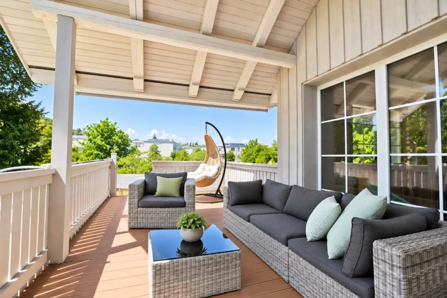 Elegante casa unifamiliare di 5,5 stanze con ampia offerta di parcheggio per veicoli - Foto 7 di 16