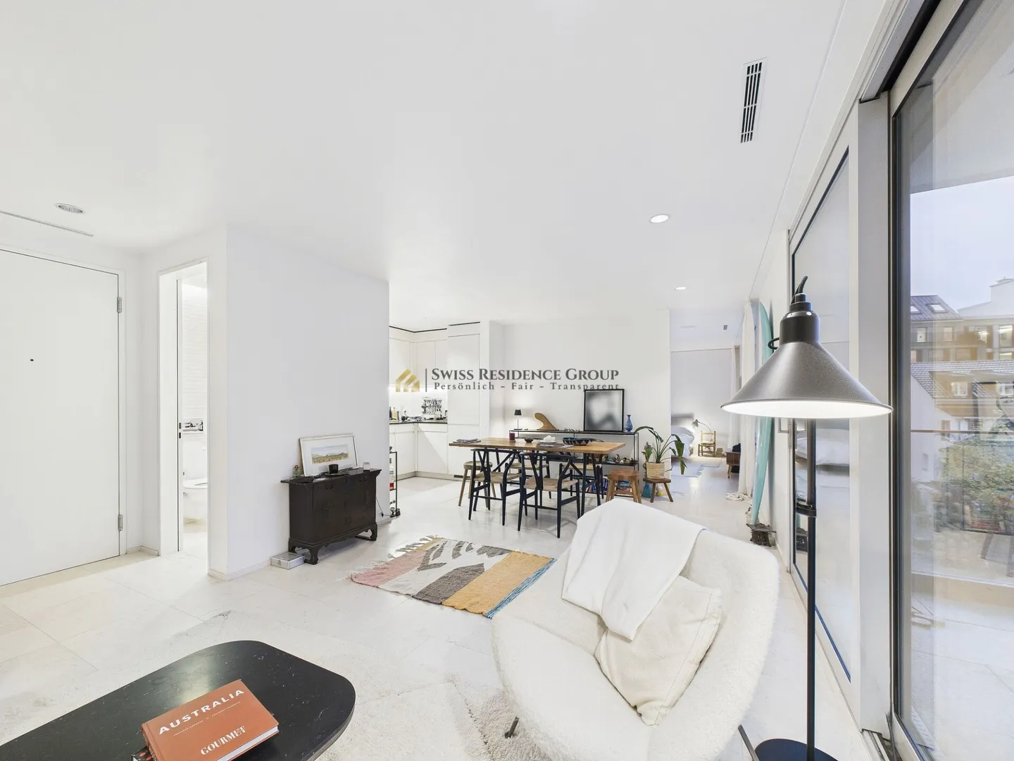 Bright, modern oasis of well-being in Zurich Seefeld - Photo 2 of 10