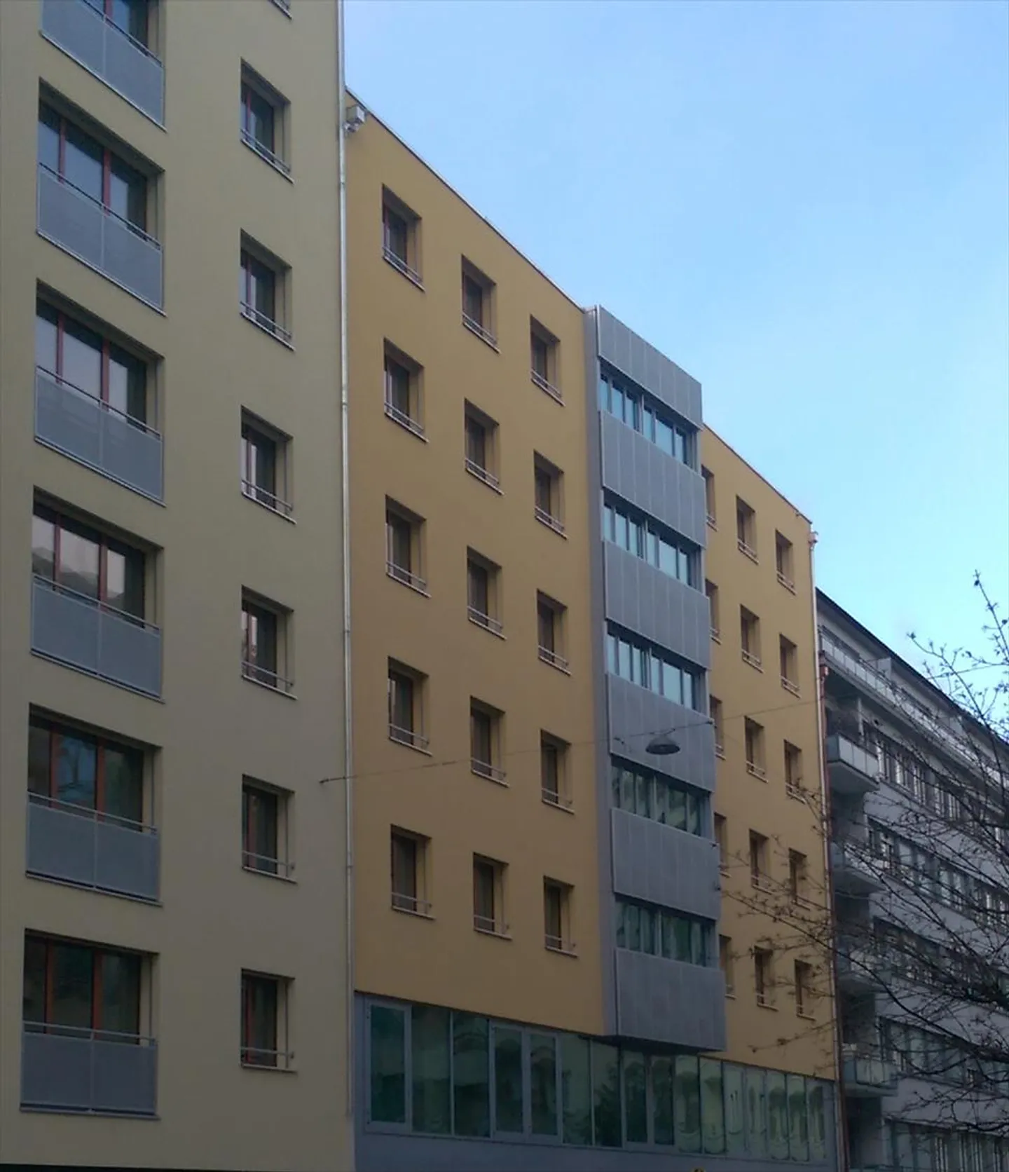 Appartamento di 3 stanze con balcone, situato al 3° piano. - Foto 1 di 1