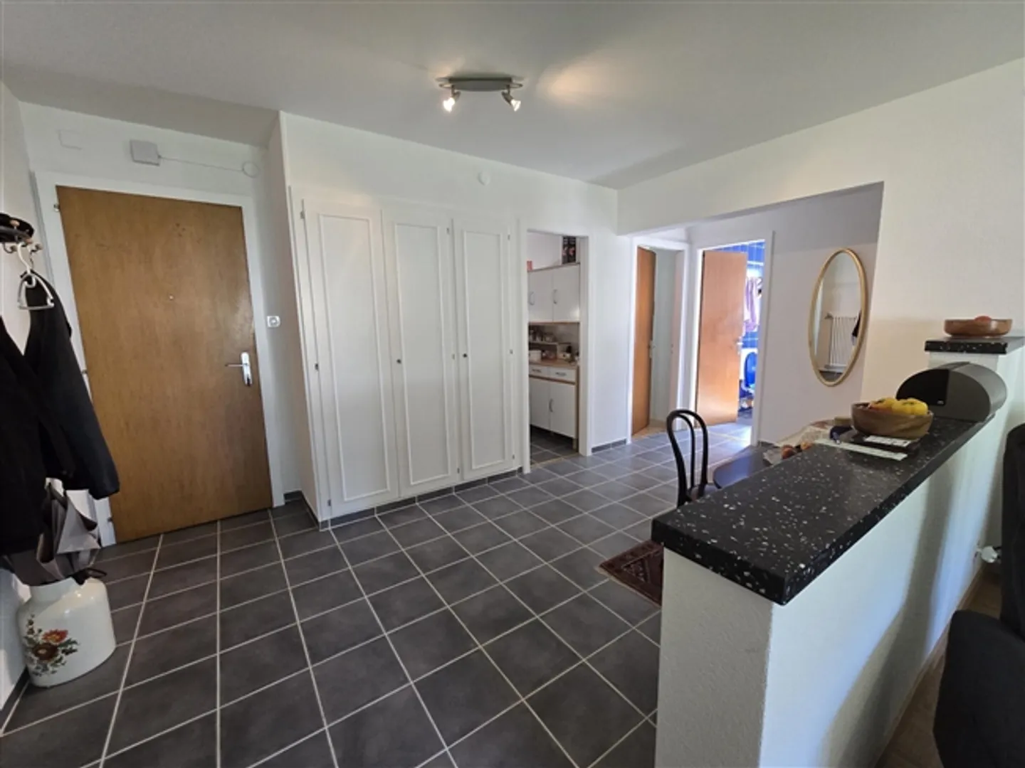 Martigny – 3.5 Room Apartment - Garage Box in Life Annuity - Photo 3 of 8