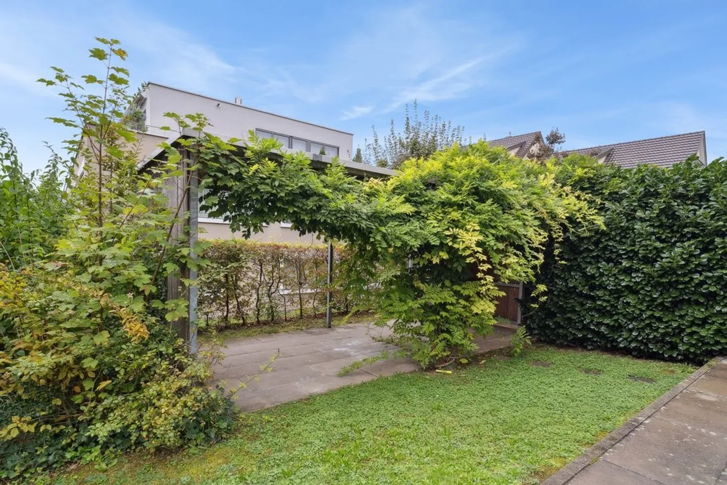 Wonderful 4.5-room maisonette apartment with private garden - Photo 12 of 12