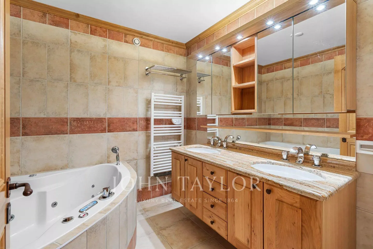 5.5 camere di lusso, soffitto a cattedrale, 4 suite, benessere a Cr... - Foto 9 di 13