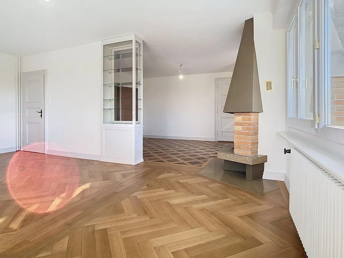 Charming Renovated Apartment - Photo 12 of 13