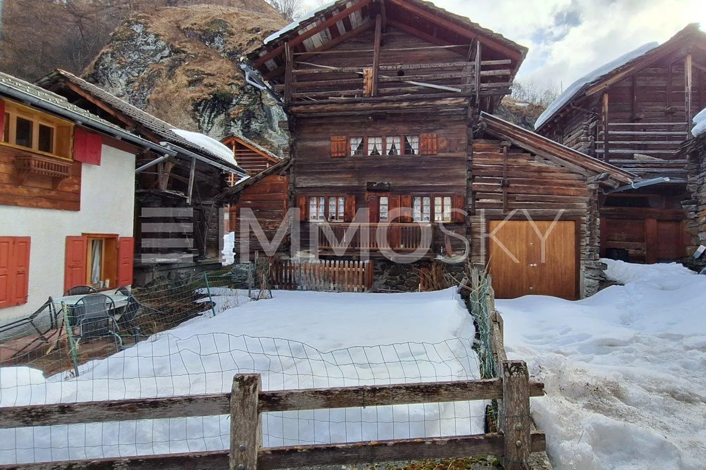 Casa di villaggio da ristrutturare - Foto 2 di 5