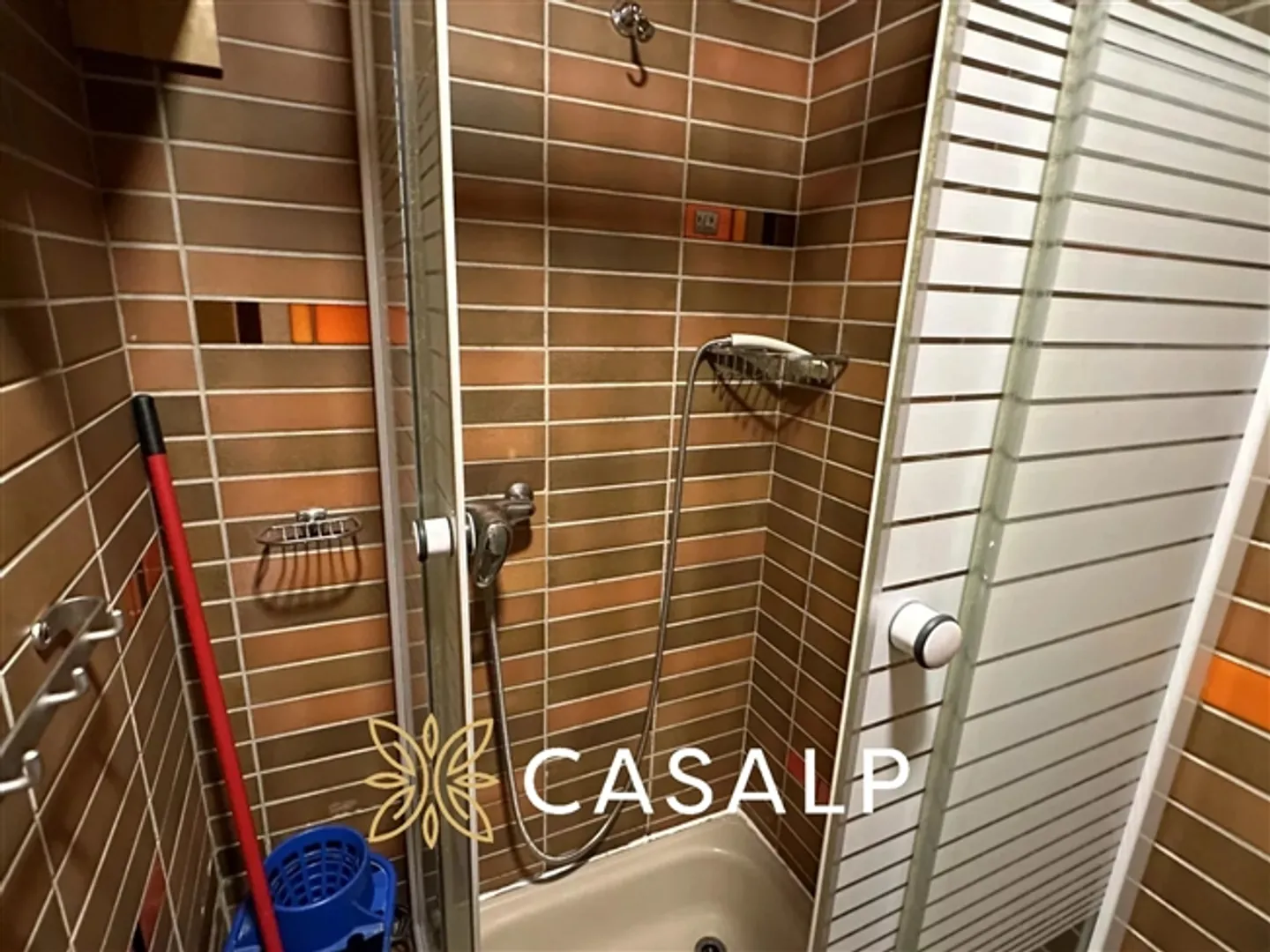 Spacious, authentic and cozy studio apartment in Nendaz - Photo 14 of 16