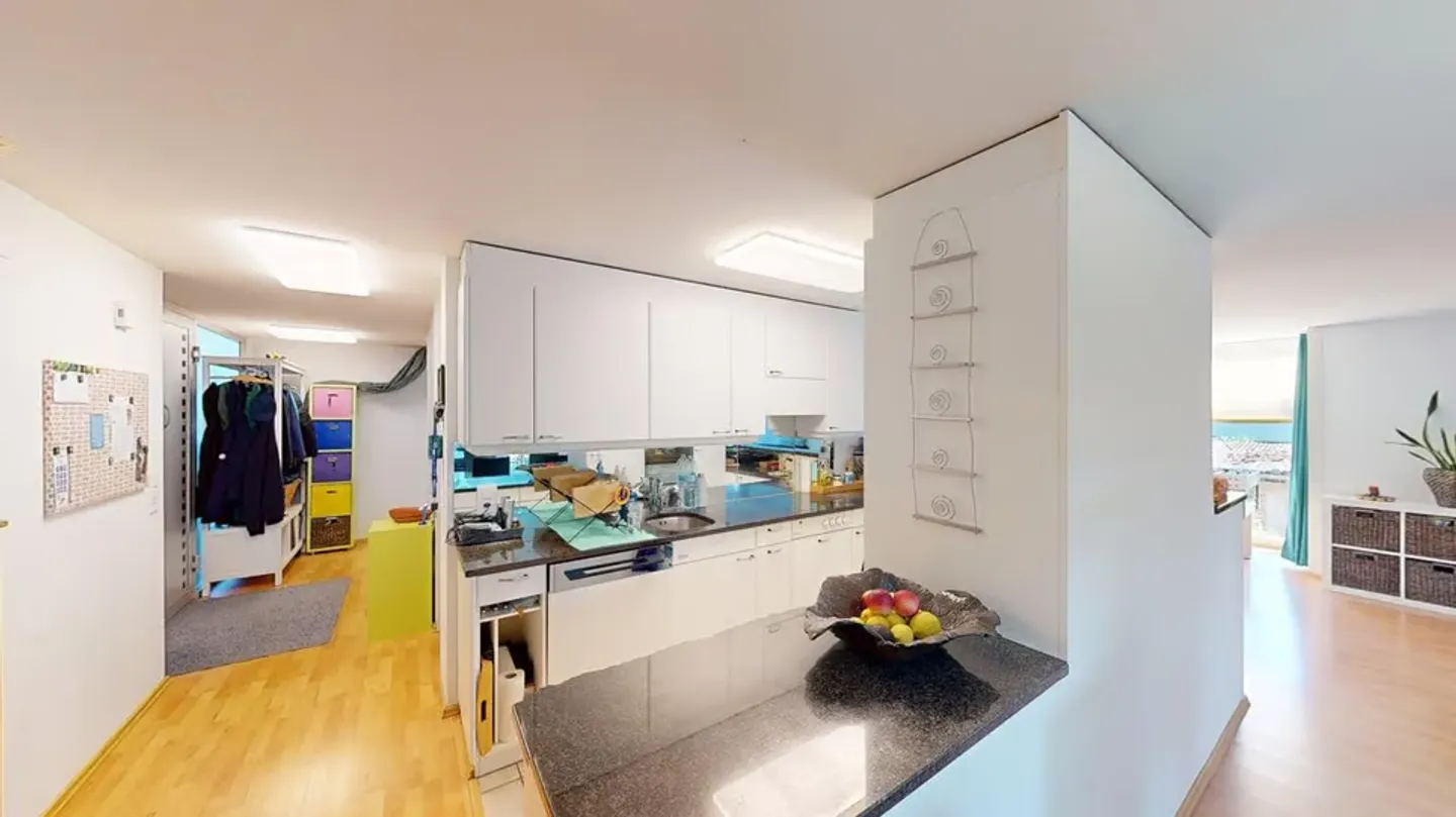 Spacious 5.5-room garden apartment including parking space and workshop - Photo 5 of 13