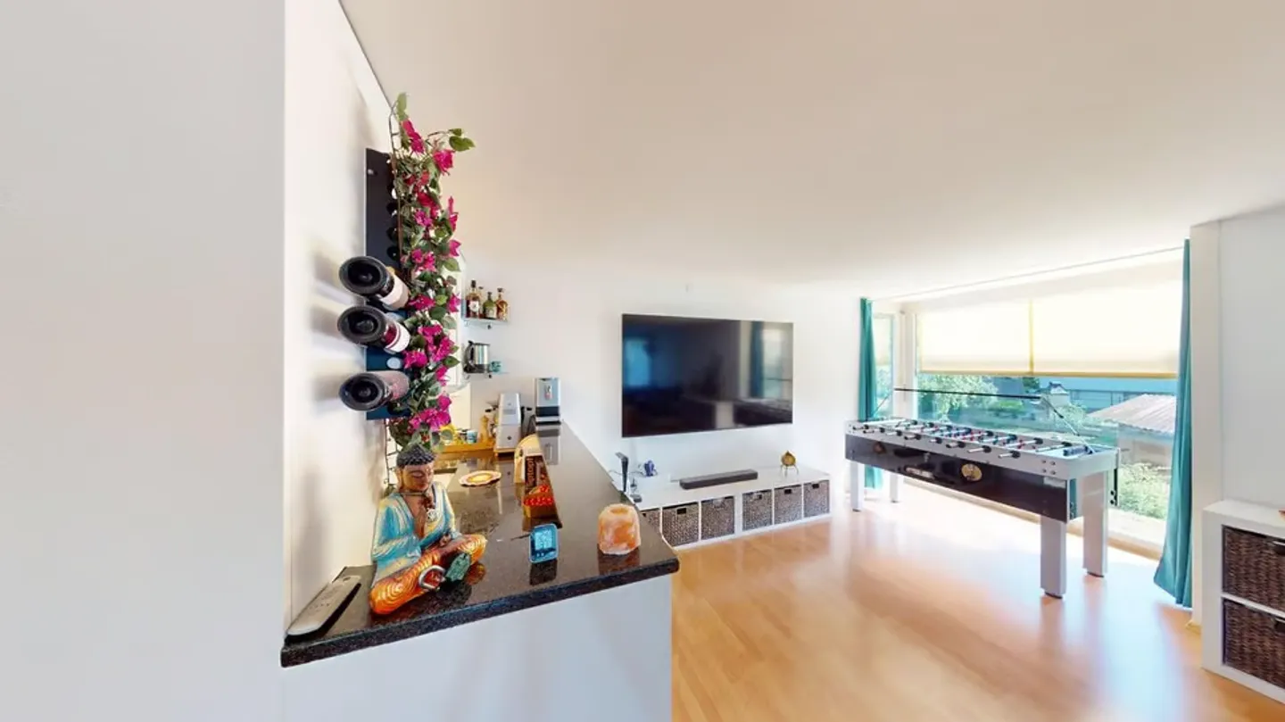 Spacious 5.5-room garden apartment including parking space and workshop - Photo 3 of 13