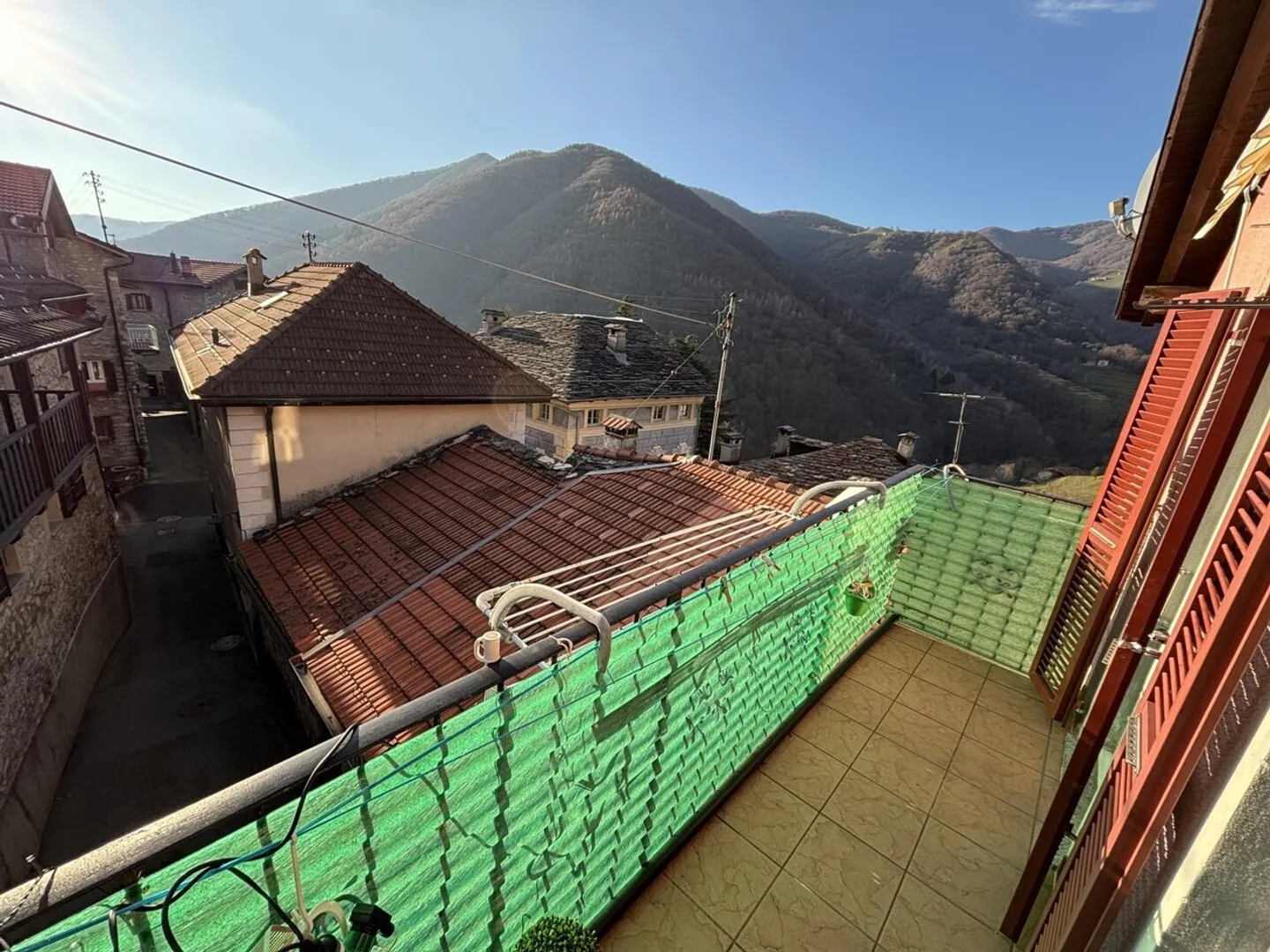 casa di 5 1/2 locali nel nucleo con orto - Foto 6 di 13