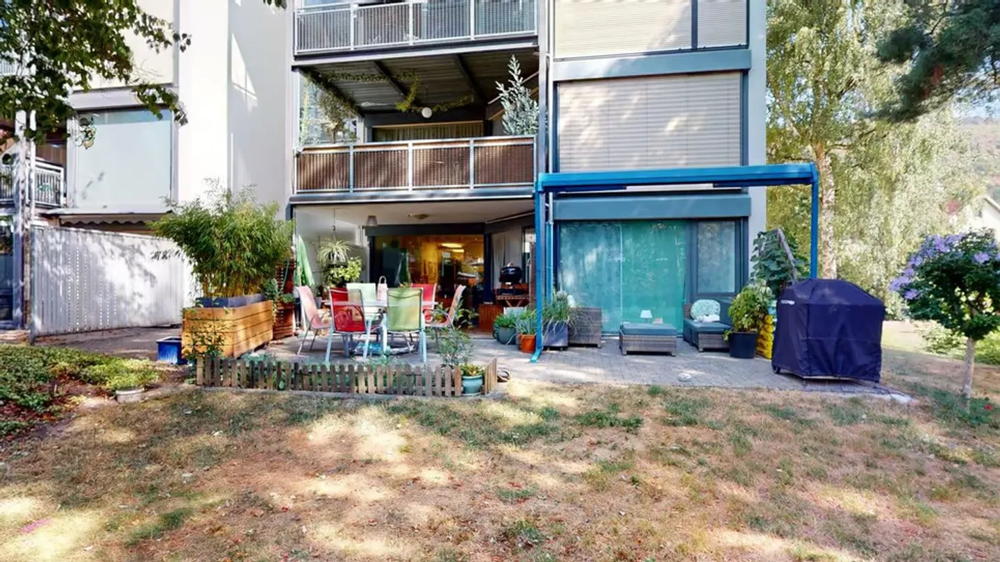 Spacious 5.5-room garden apartment including parking space and workshop - Photo 12 of 13
