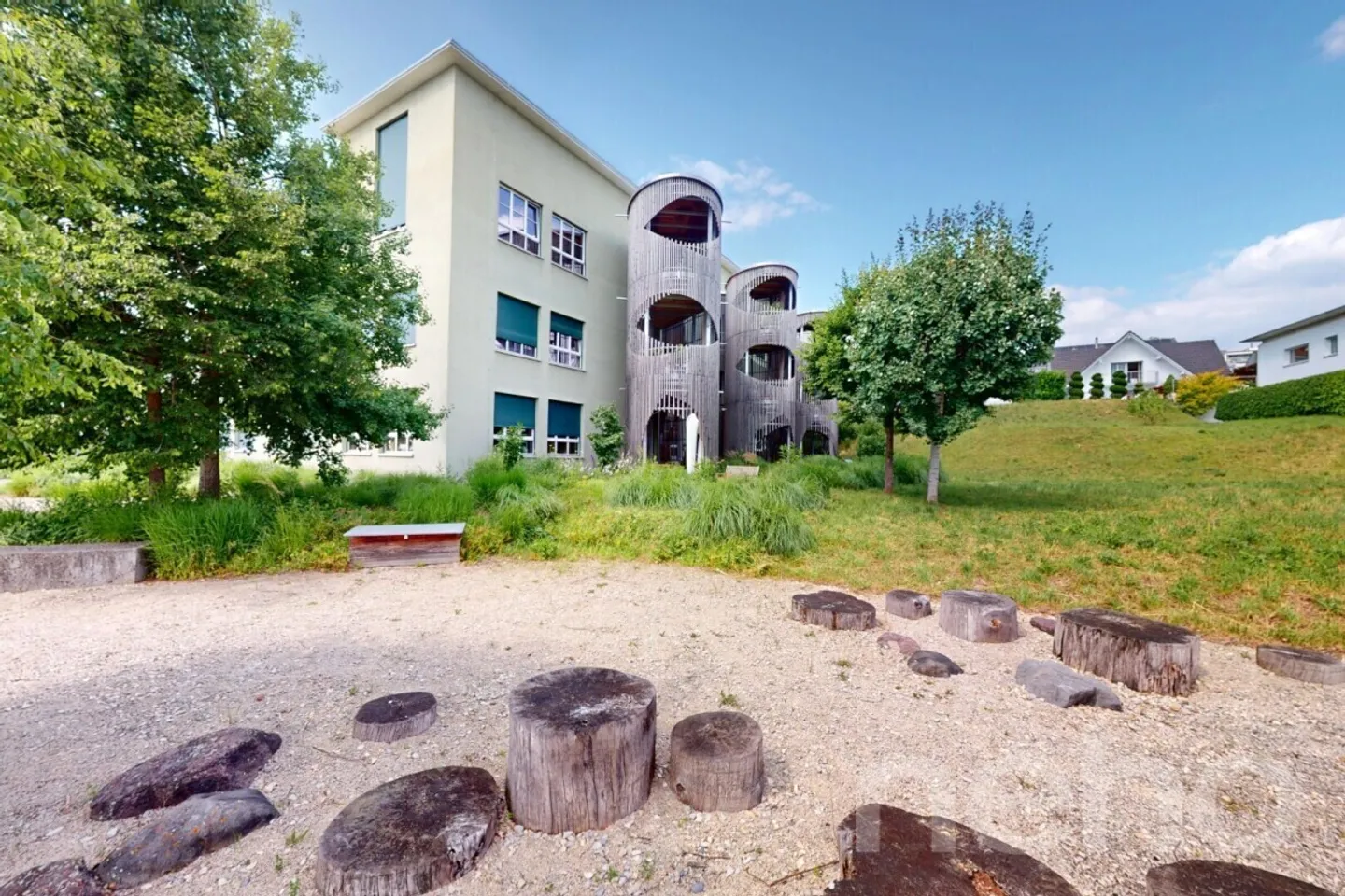 Aussergewöhnliche Wohnung mit gehobenem Wohnambiente - Foto 12 von 13