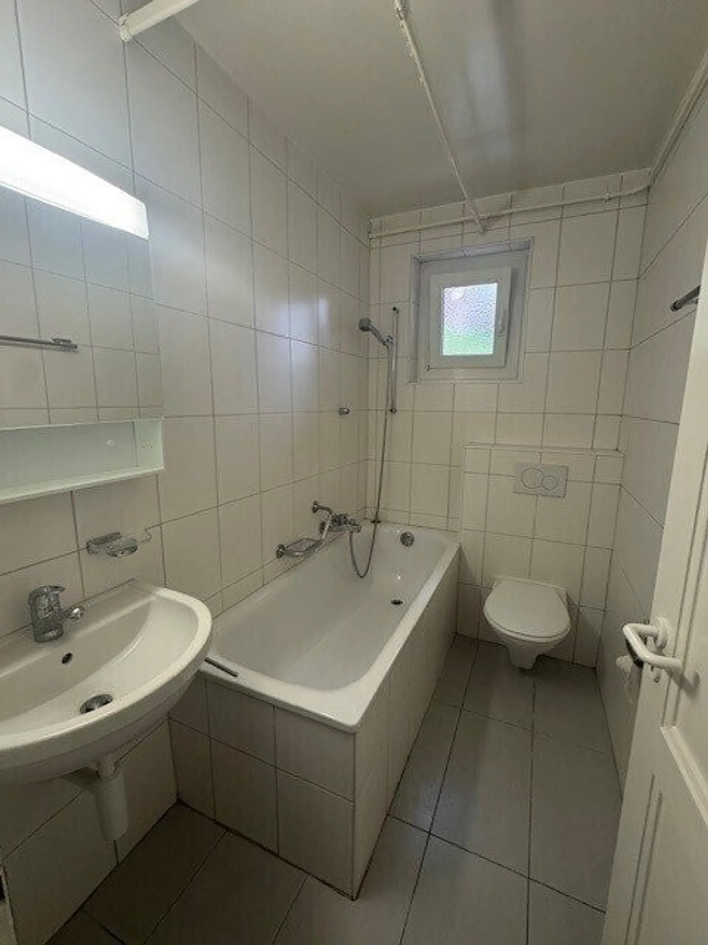 Charming Apartment in Fribourg - Photo 3 of 4