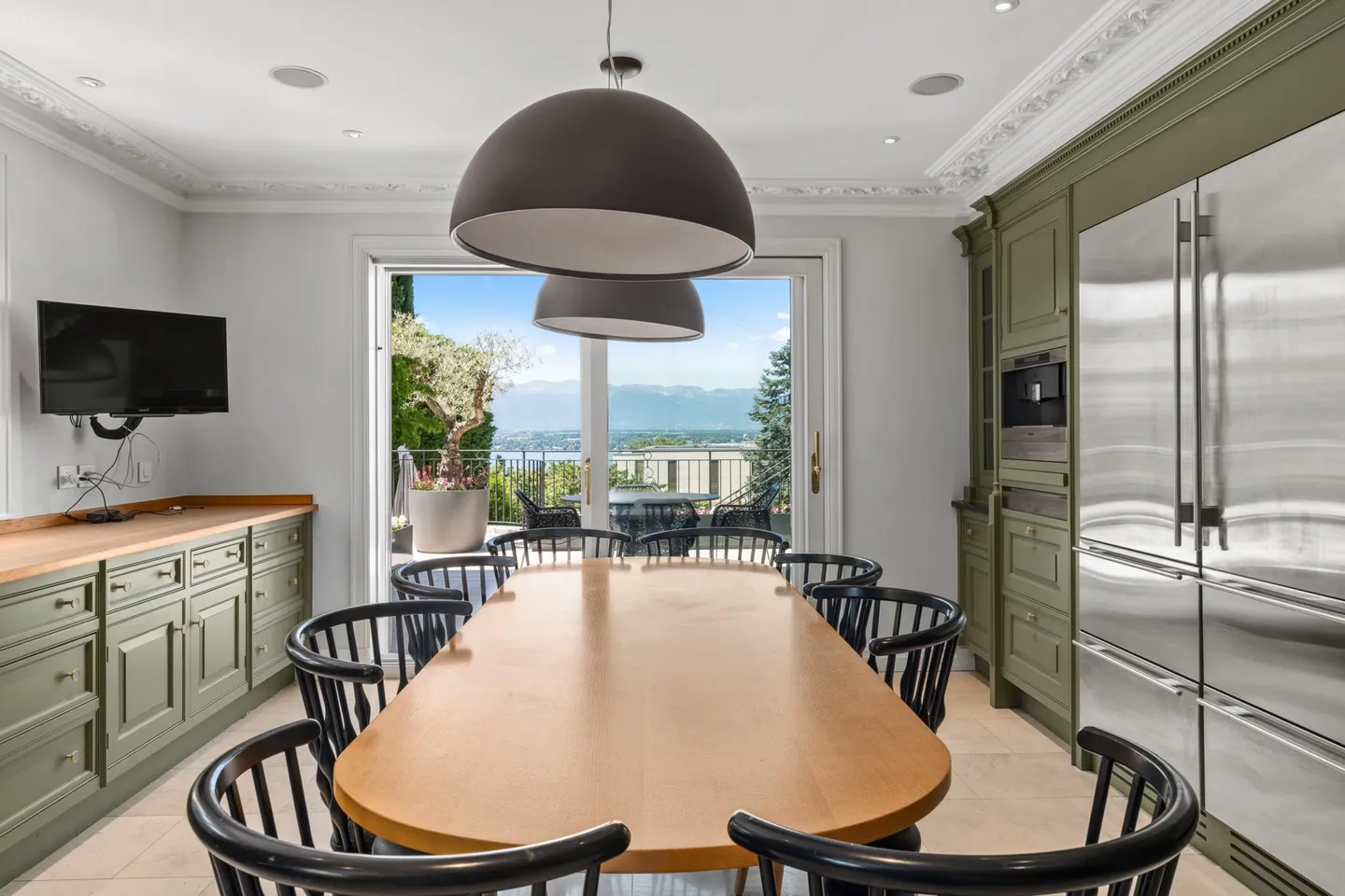 Luxury Detached House - Photo 1 of 1