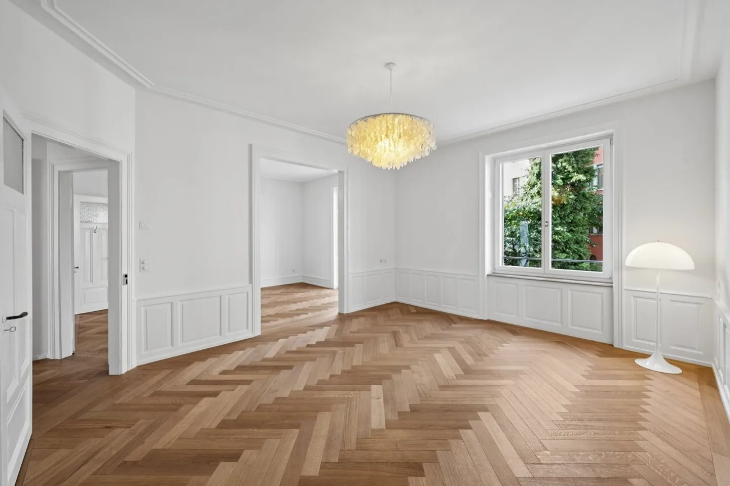 AU SOMMET - PENTHOUSE AVEC VUE SUR LES TOITS DE BASEL - Photo 6 sur 14