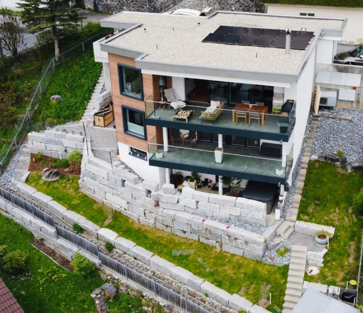 Einzigartiges 5.5 Einfamilienhaus mit wunderschönem Bergpanorama & Zweitwohnsitz Möglichkeit - Foto 1 von 10