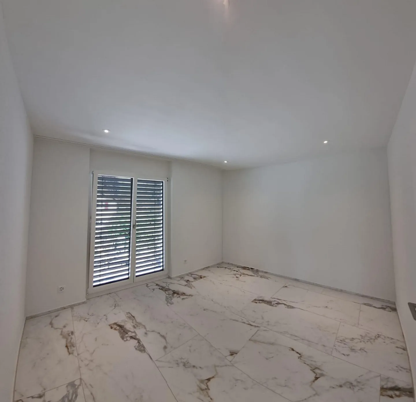 Appartamento moderno di 3,5 stanze - Foto 4 di 12
