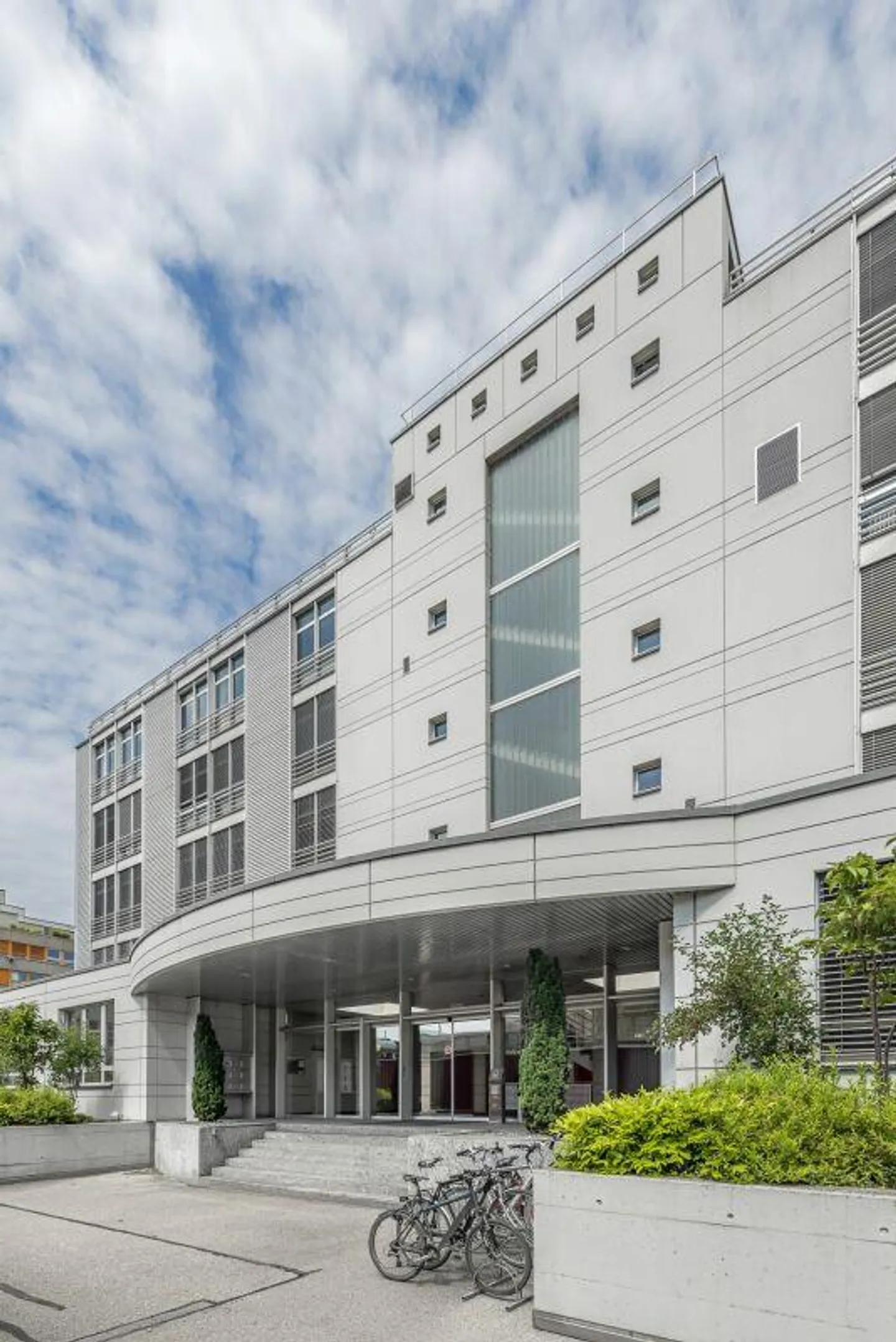 Espace de bureau lumineux et aménagé - Photo 3 sur 6