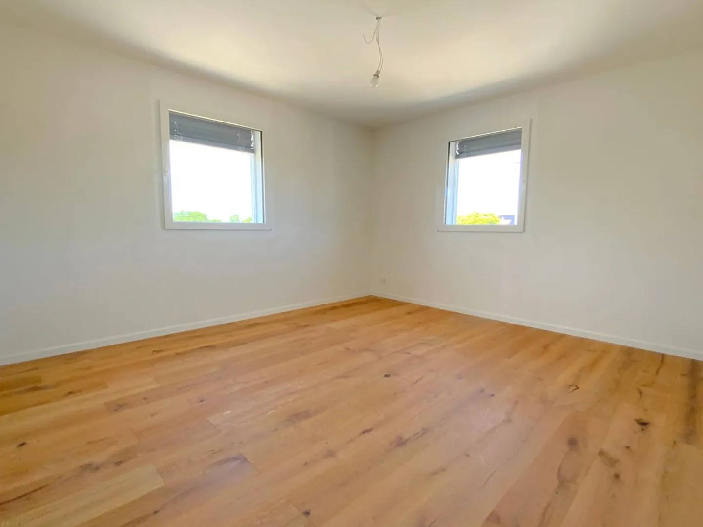 Duplex with exclusive garden! - Photo 11 of 13