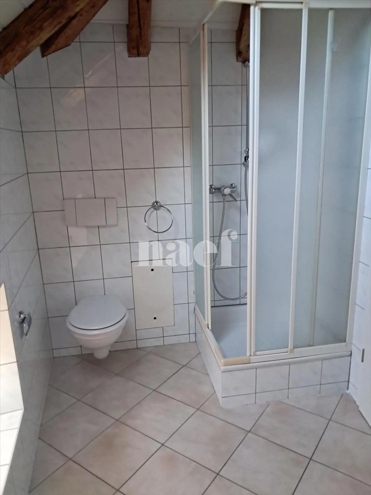 RARE ! Duplex de 2 pièces dans immeuble de charme sur la Place du Marché - Photo 10 sur 12