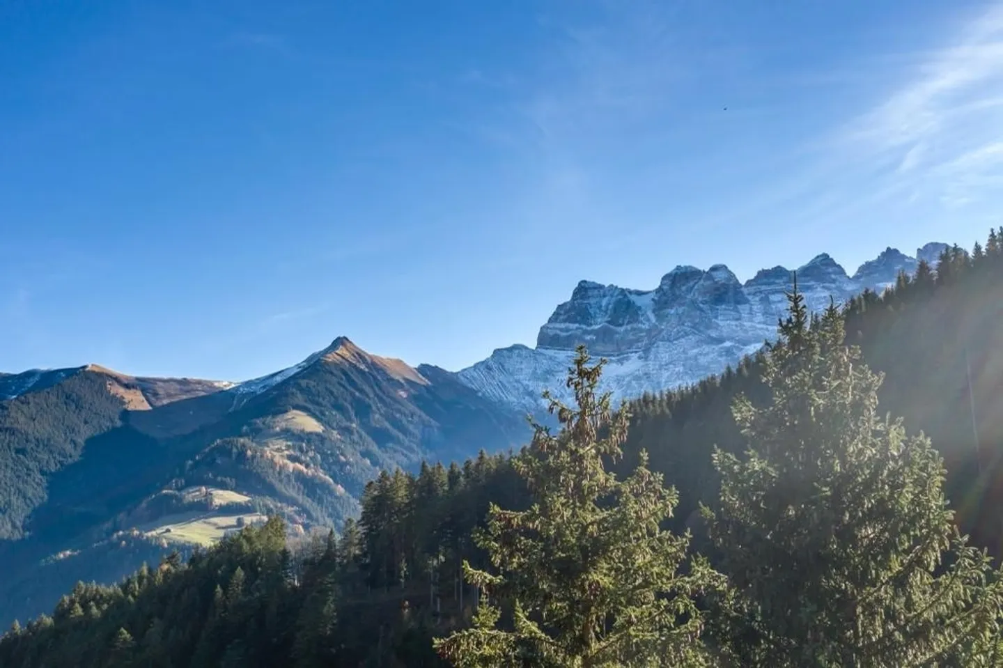 Charming chalet located between Morgins and Troistorrents with 5.5 rooms in an idyllic setting. - Photo 12 of 13