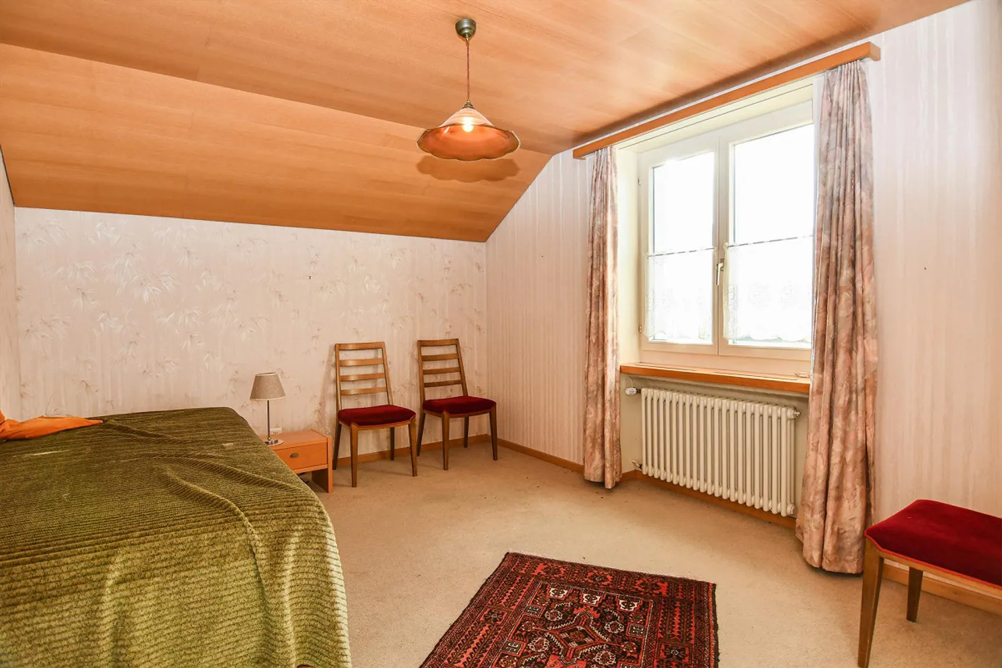 5½ -Zimmer-Einfamilienhaus mit grossem Garten - Foto 9 von 15