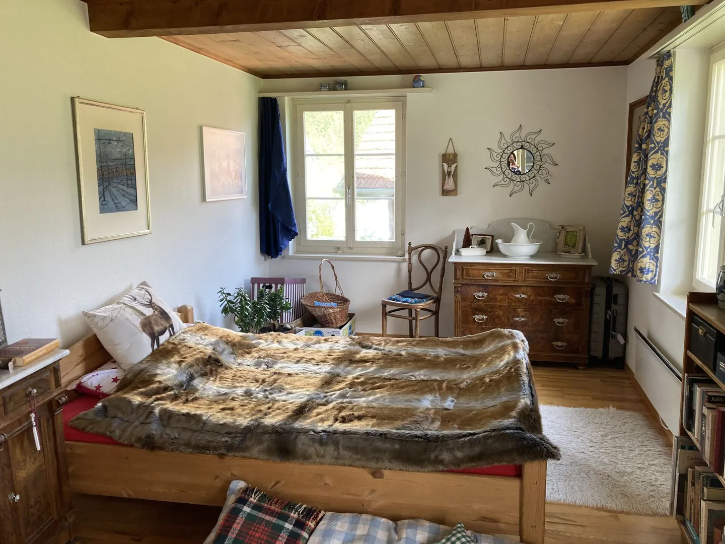 3.5-Room Apartment with Breathtaking View in Cazis - Photo 6 of 15