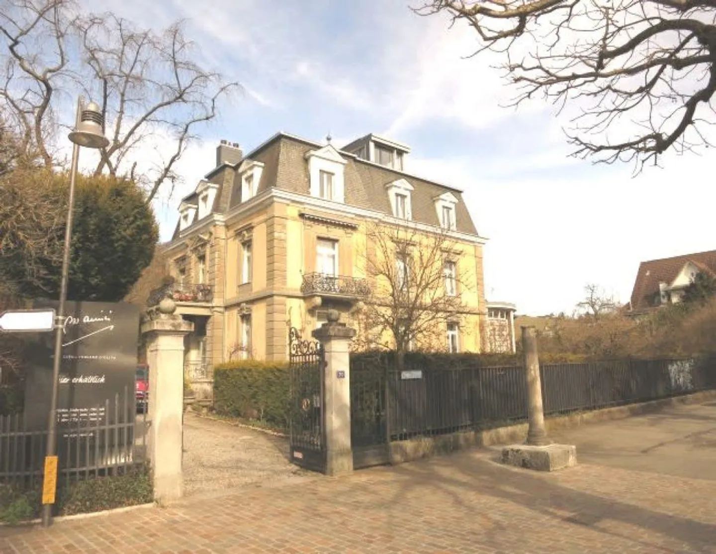 Exclusive Penthouse in a Desirable Location in the City of Baden - Photo 1 of 8