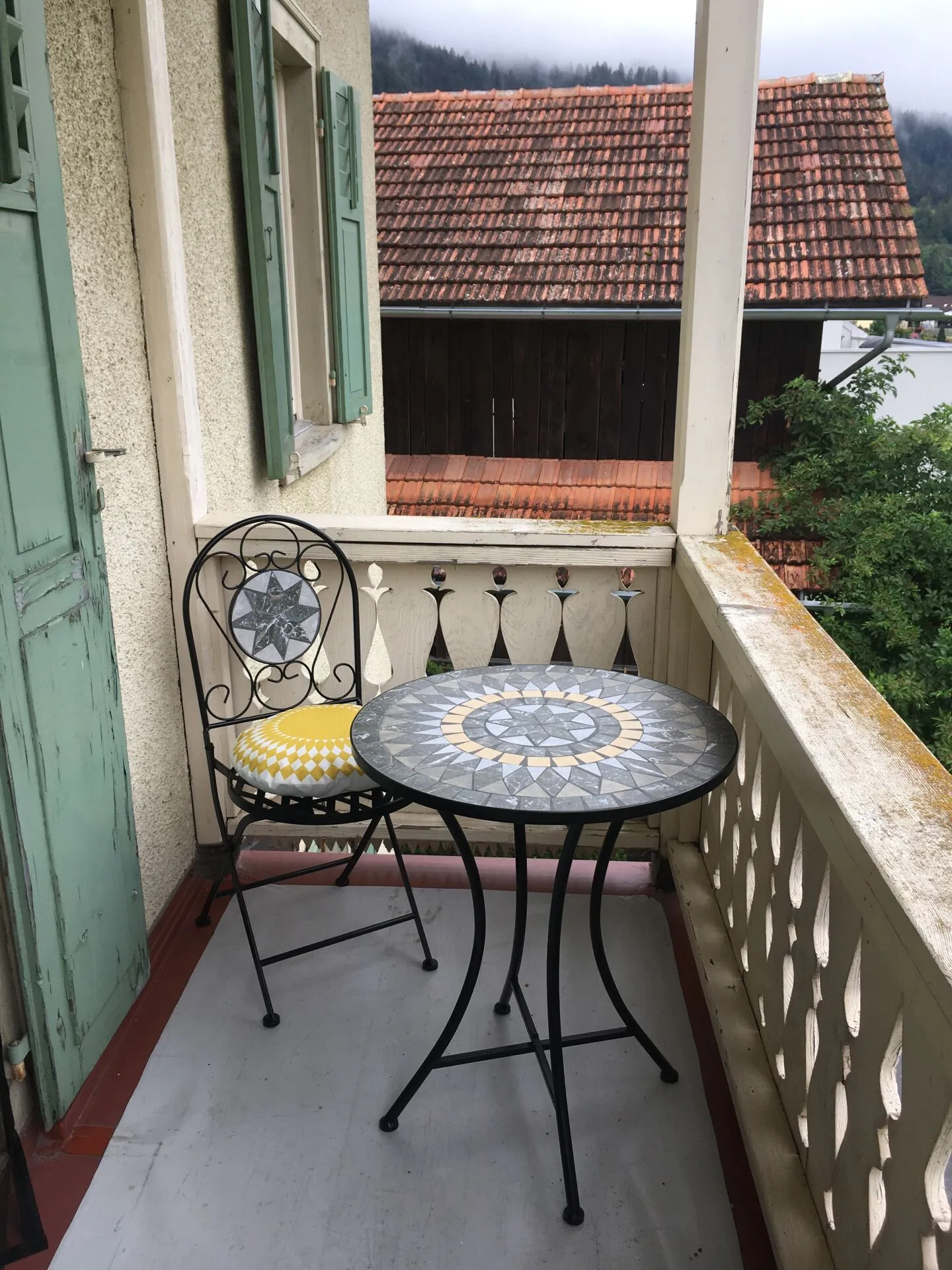 3.5-Room Apartment with Breathtaking View in Cazis - Photo 7 of 15