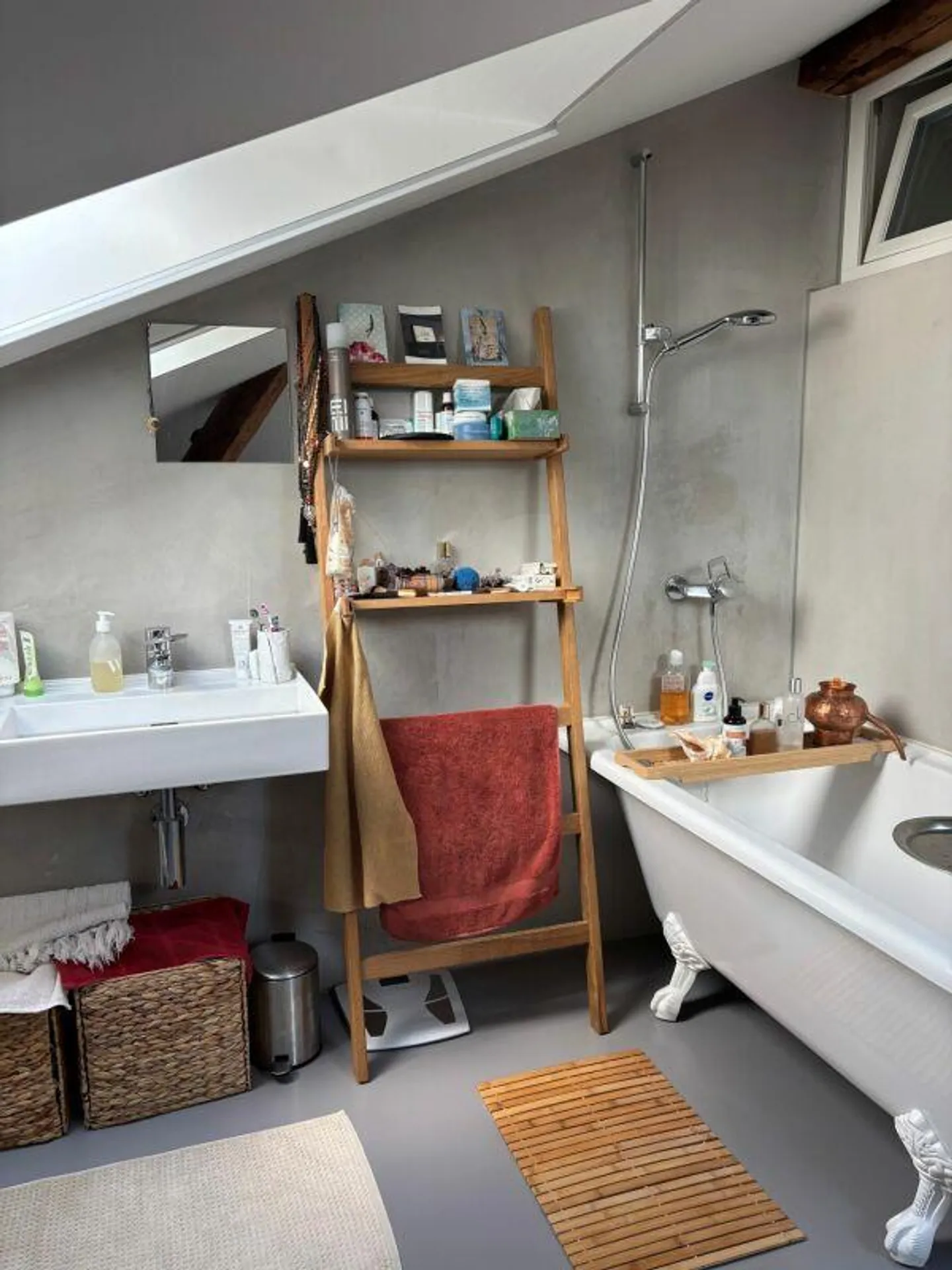 Exclusive Penthouse in a Desirable Location in the City of Baden - Photo 6 of 8