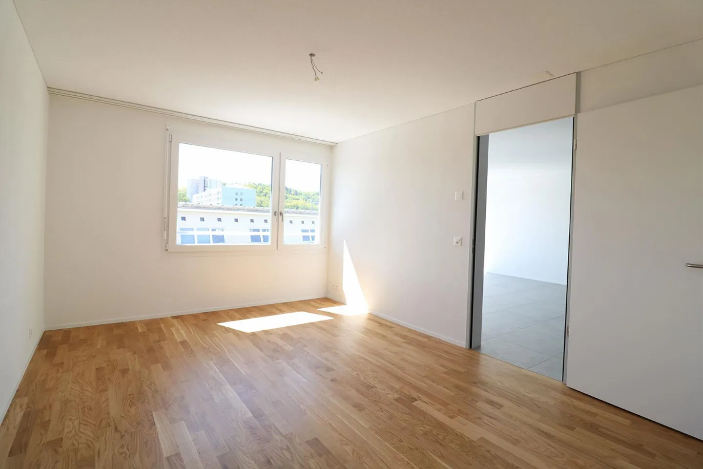 Appartamento moderno da sogno di 3.5 stanze! - Foto 4 di 7