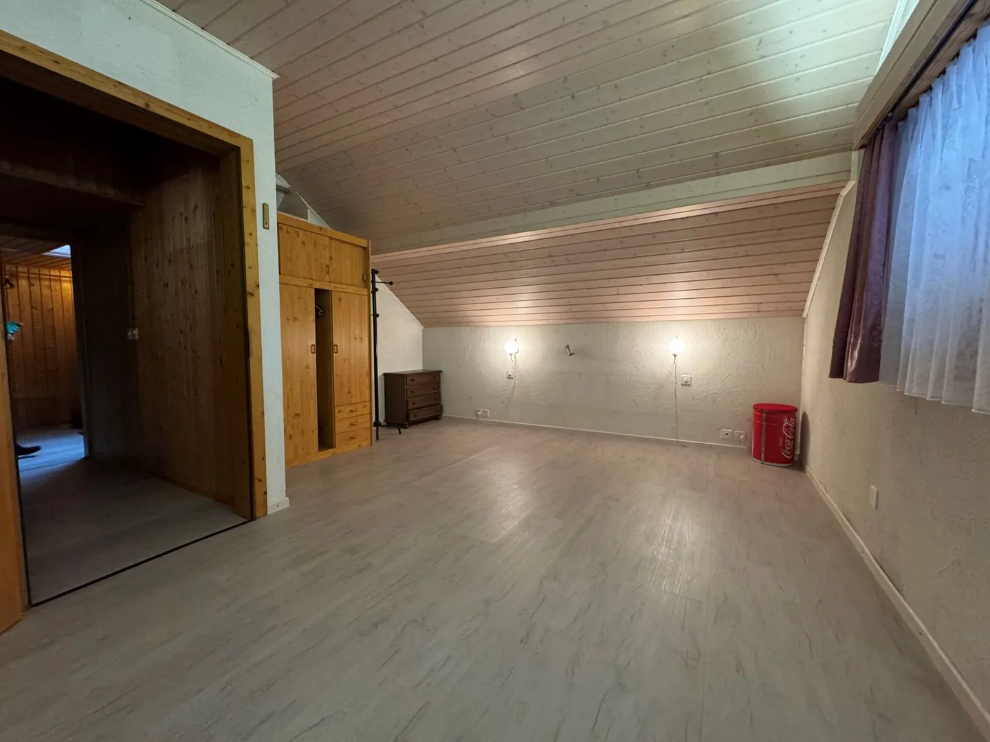 Charming multi-generational house with 3 apartments and a workshop! - Photo 7 of 7