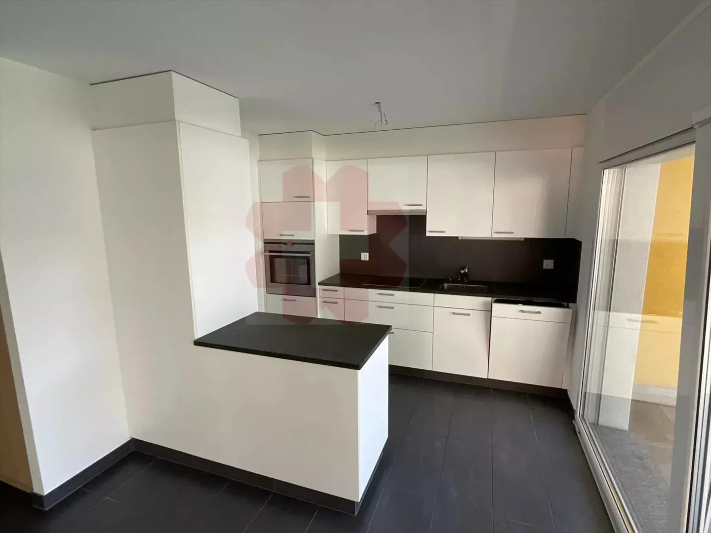 For Sale: Charming 4.5 Room Apartment in Magnot - Photo 4 of 6