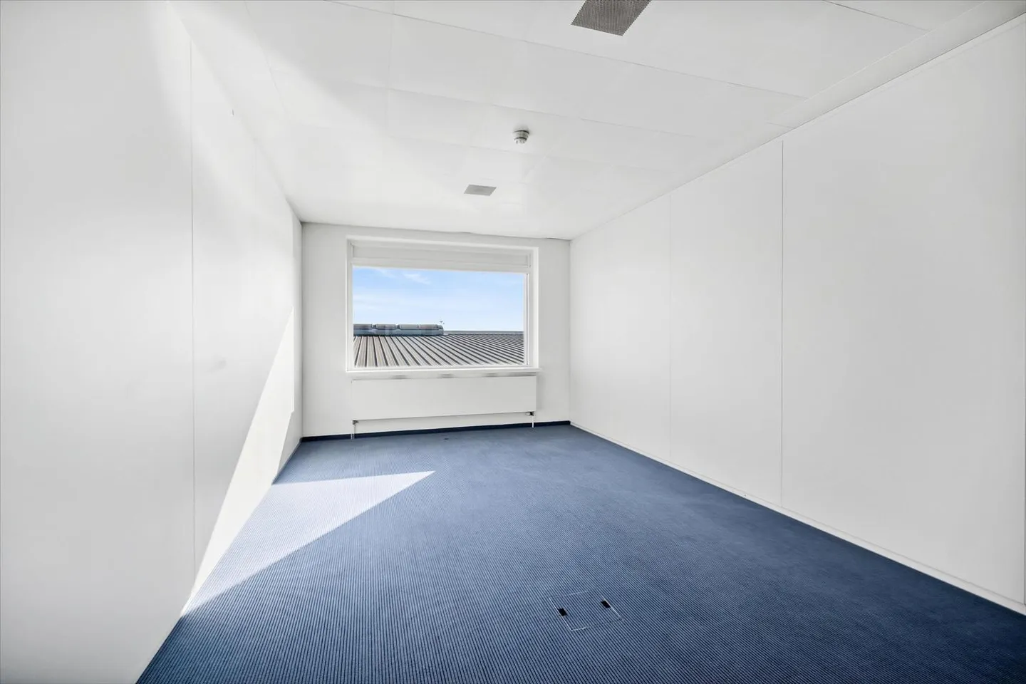 Nouveau site directement à l'aéroport de Bâle - Photo 8 sur 12