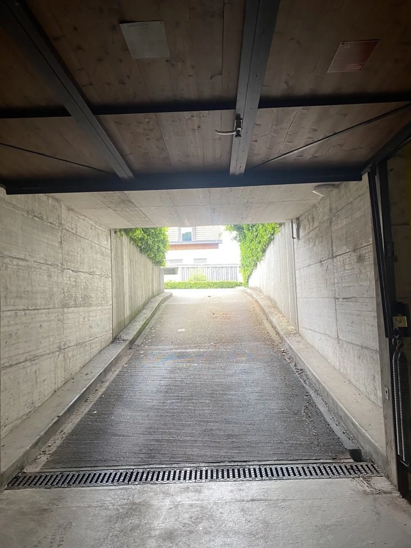 Winterquartier für Ihr Fahrzeug - Foto 3 von 4