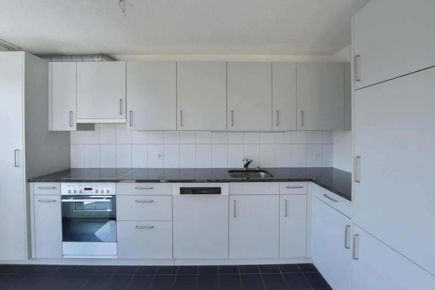 Grosszügige 3.5-Zimmerwohnung in Belp - Photo 3 sur 10