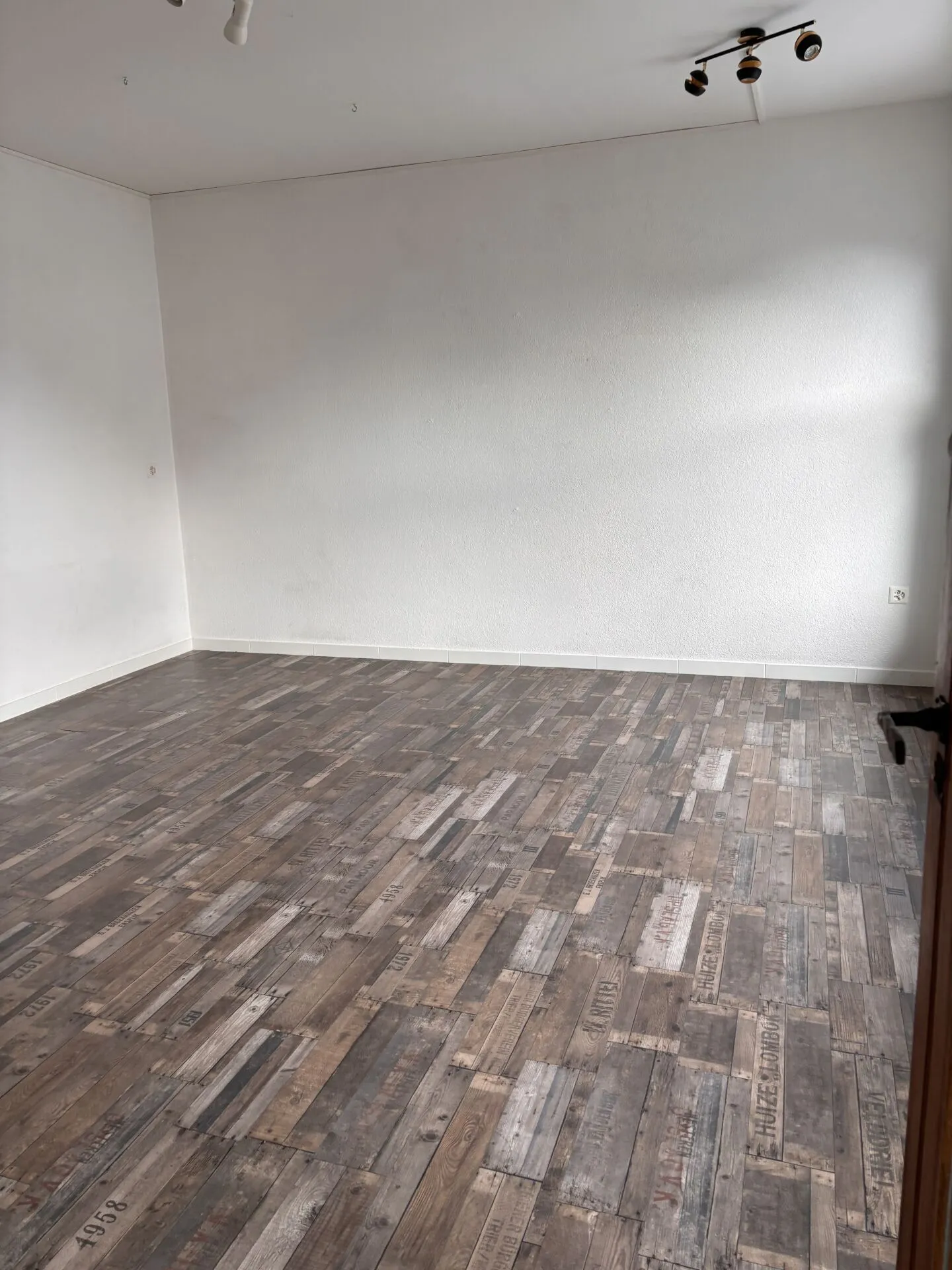 Espace Commercial à Bassecourt - Photo 4 sur 10