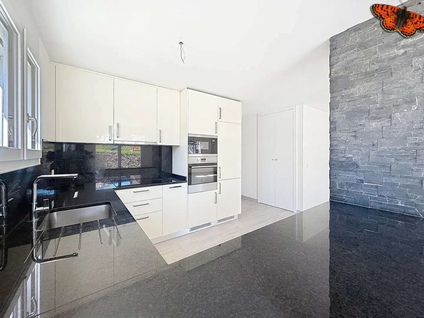 Appartement Familial avec Terrasse - Photo 3 sur 13