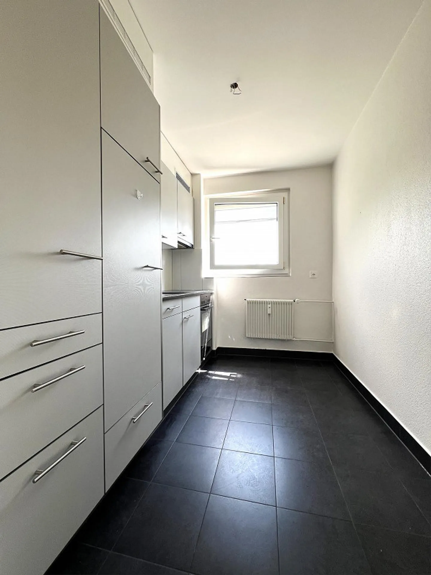 Charming 3-room apartment - Photo 1 of 6