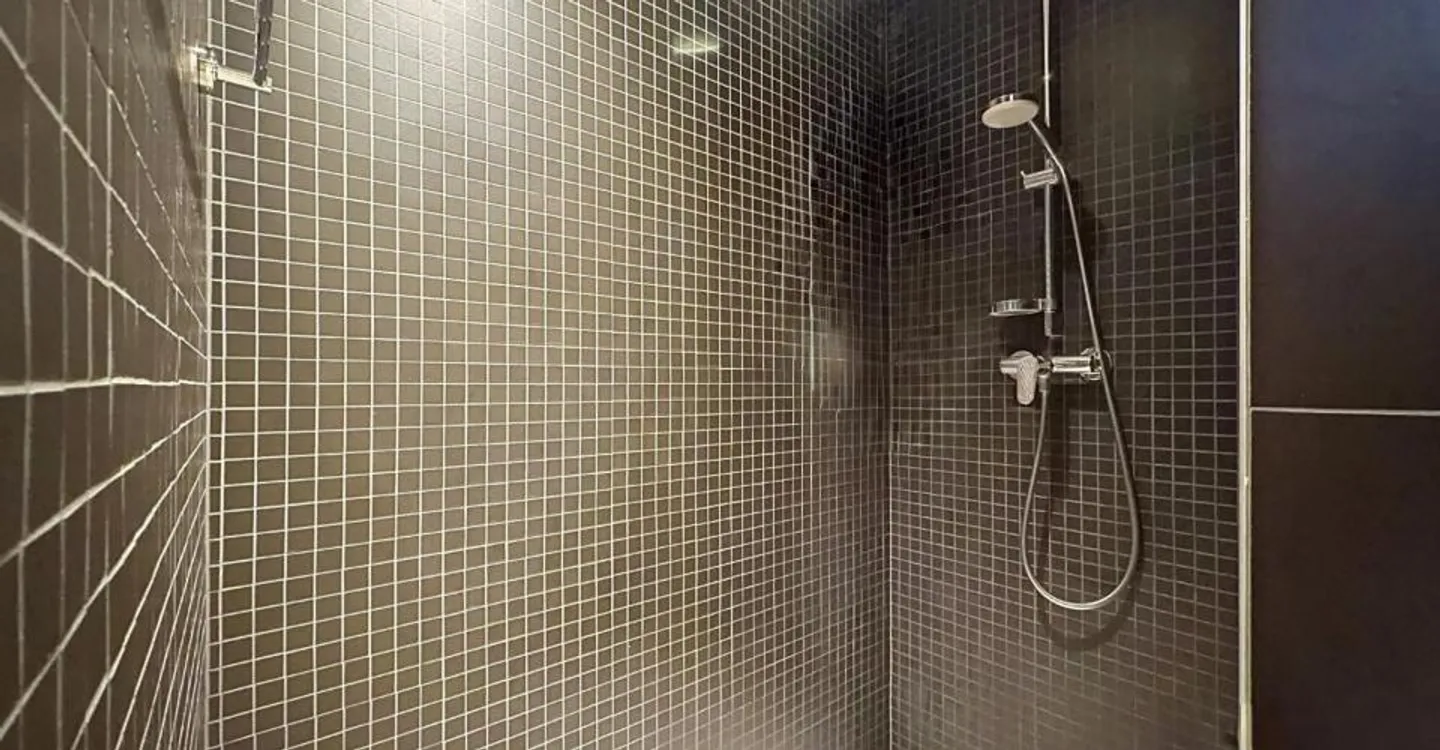 Condo for sale in Pully, Switzerland - Photo 7 of 9