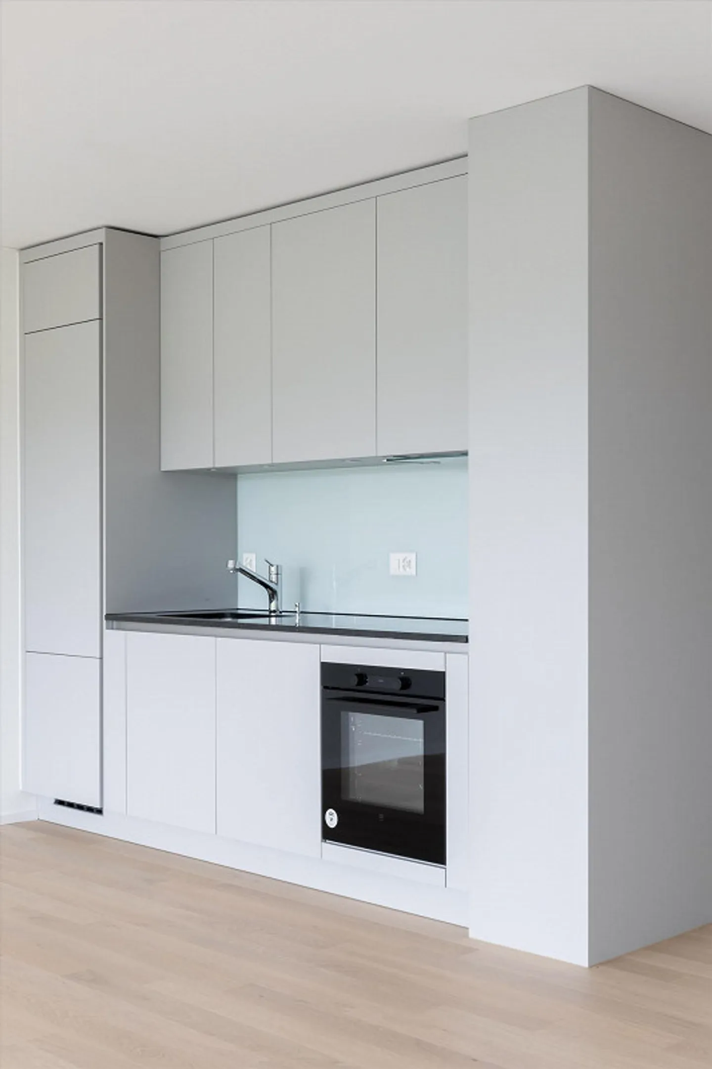 Modern apartment near the train station - Photo 5 of 7