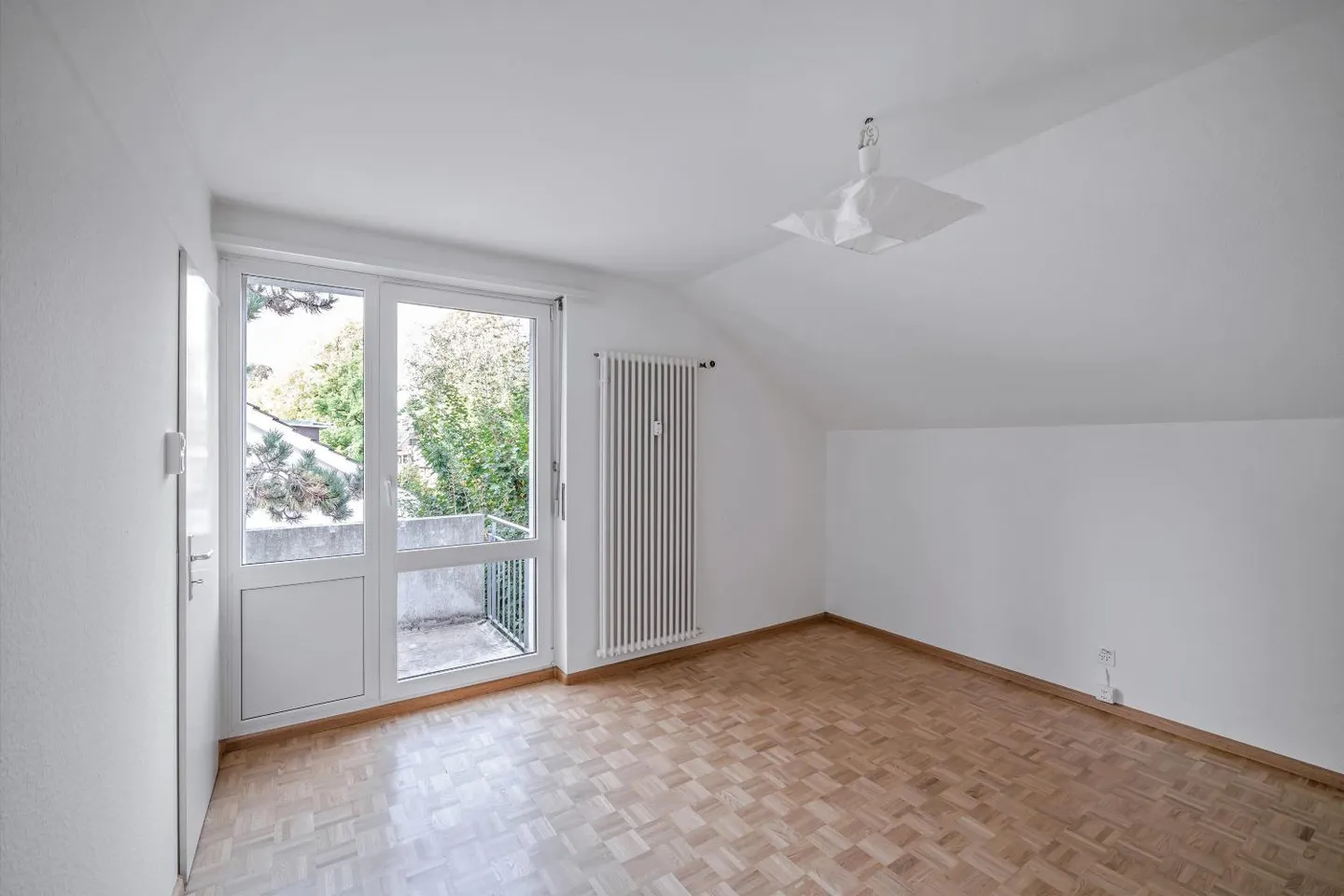 Appartamento duplex luminoso di 5 stanze - Foto 8 di 10