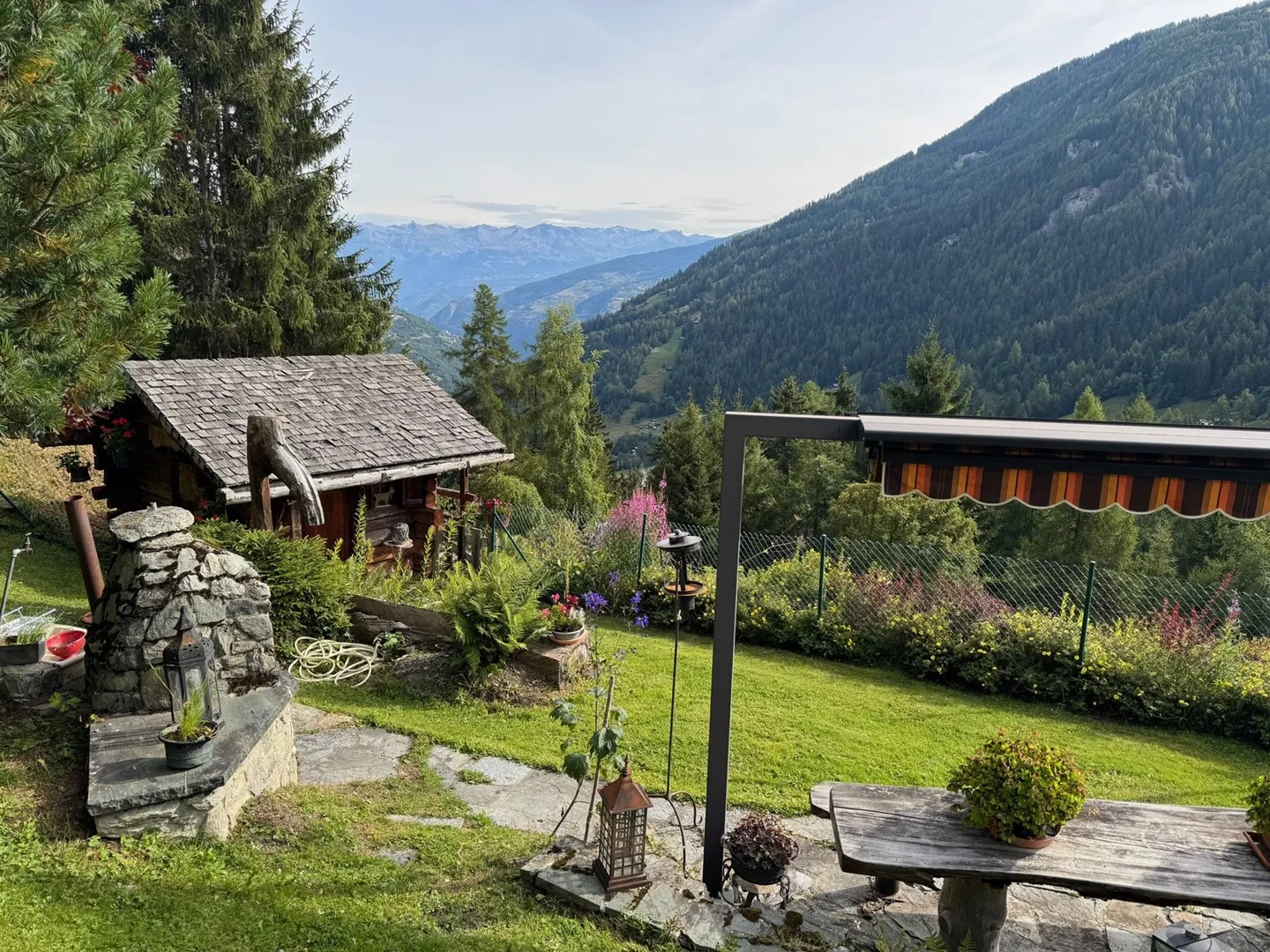Summer Chalet and its Mazot / La Coûte (Hérémence) / EXCLUSIVITY - Photo 8 of 13