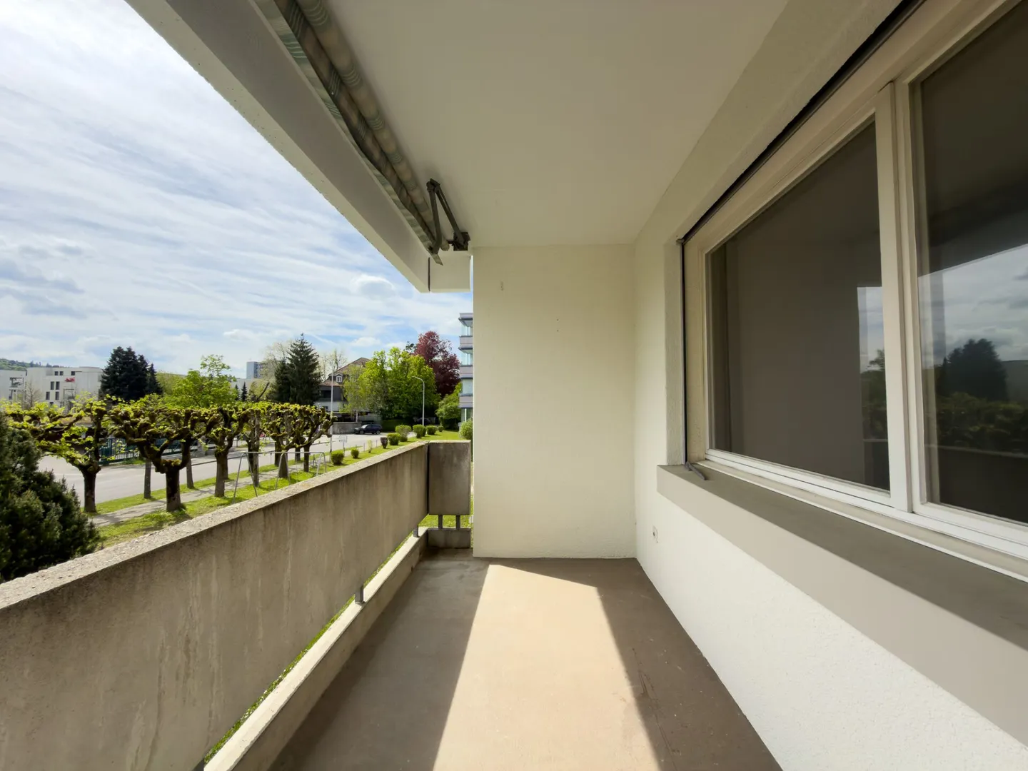 Sunny 3.5-room apartment with great potential in a quiet neighborhood of Zofingen - Photo 4 of 14