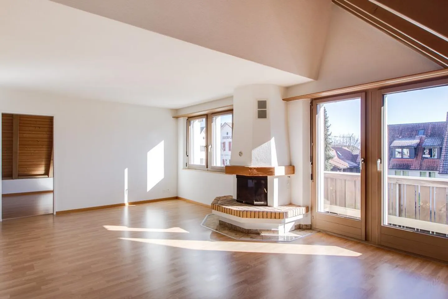 4.5 Zimmer-Maisonettewohnung in Hombrechtikon zu vermieten! - Foto 4 von 11