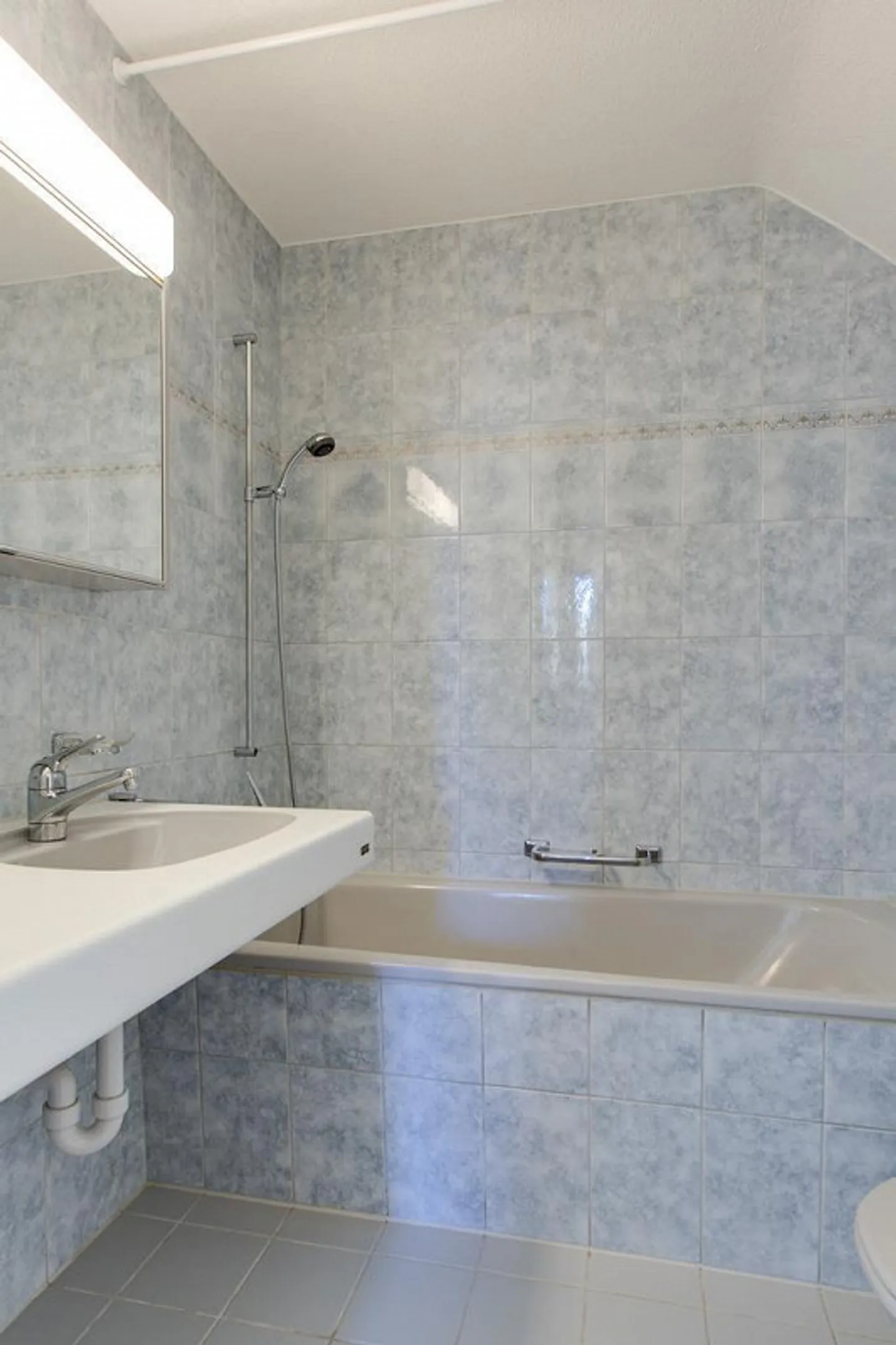 4.5 Zimmer-Maisonettewohnung in Hombrechtikon zu vermieten! - Foto 8 von 11