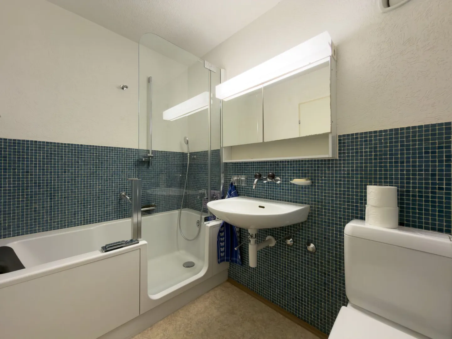 Sunny 3.5-room apartment with great potential in a quiet neighborhood of Zofingen - Photo 11 of 14